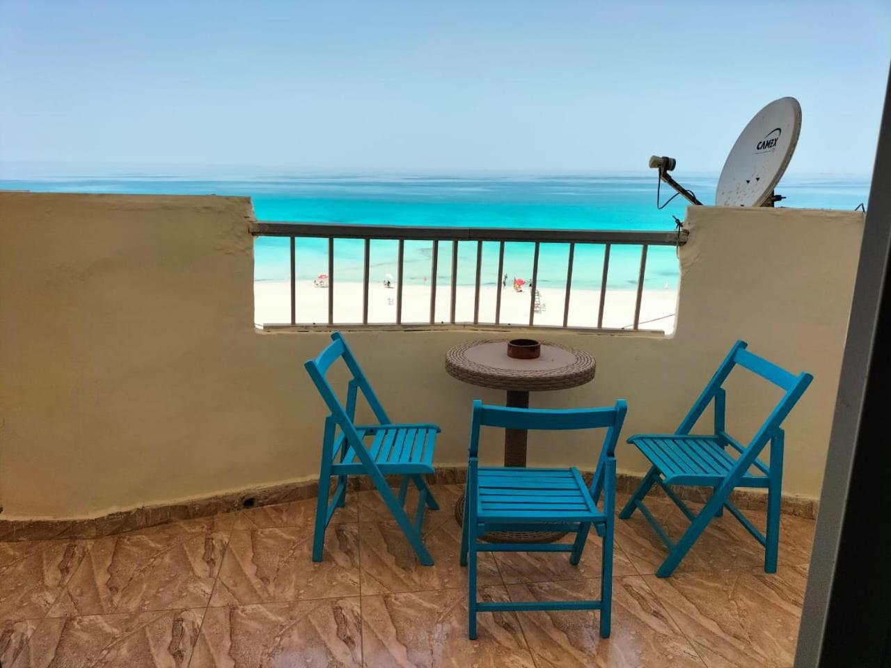 Flores Casas De Playa Alessandria Esterno foto
