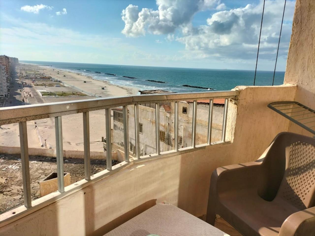 Flores Casas De Playa Alessandria Esterno foto