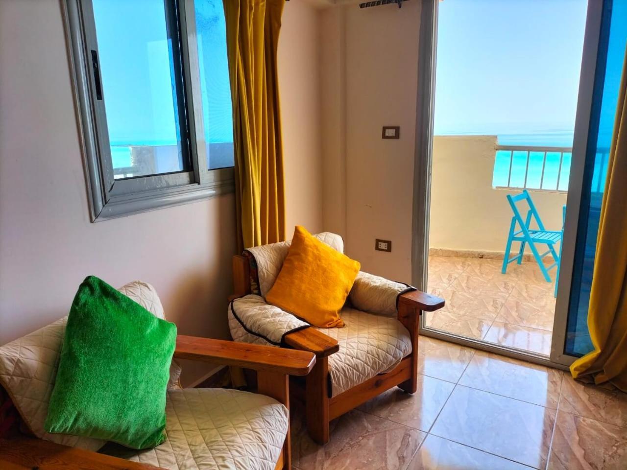 Flores Casas De Playa Alessandria Esterno foto